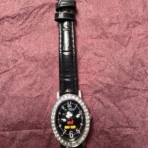 Rare Disney Mickey Mouse Rhinestone Sparkling Bezzle Black Watch
